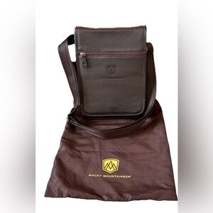 Vtg Rocky Mountaineer Leather MessengerBag With Dust Bag Brown EUC